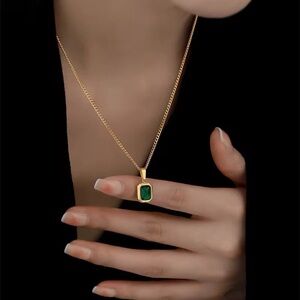 18K Gold Plated Emerald Green Pendant Necklace